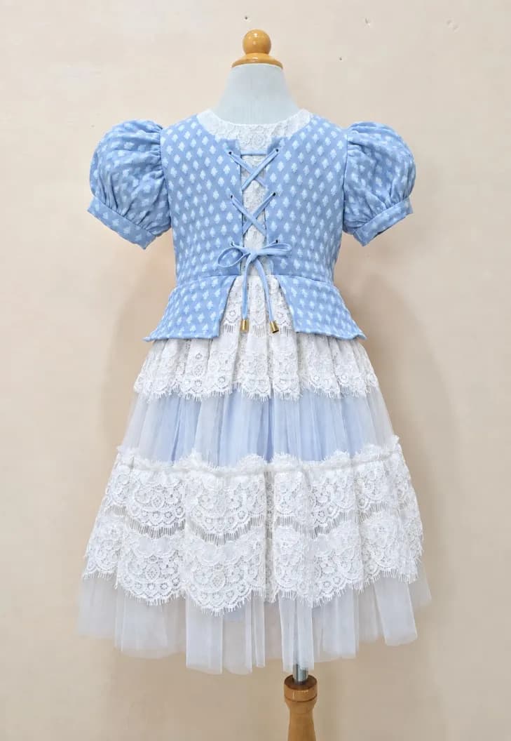 รุ่นพราวสีลูกไม้ รูปที่ 2